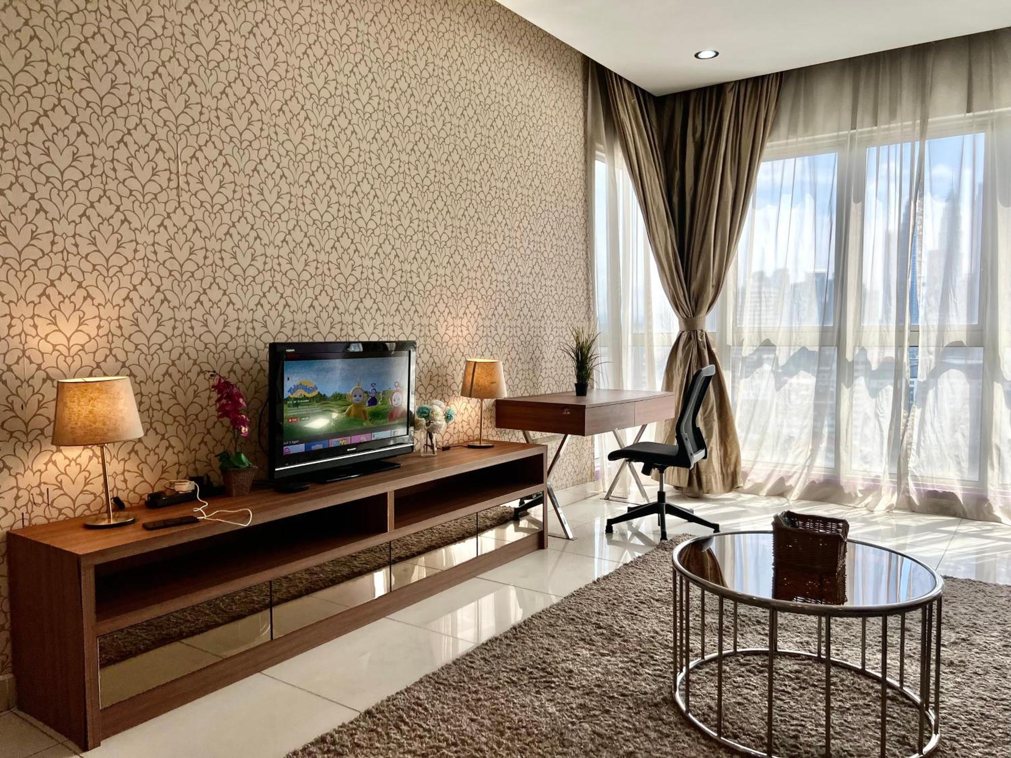 Regalia Service Suites Klcc Skypool Kuala Lumpur Exterior photo