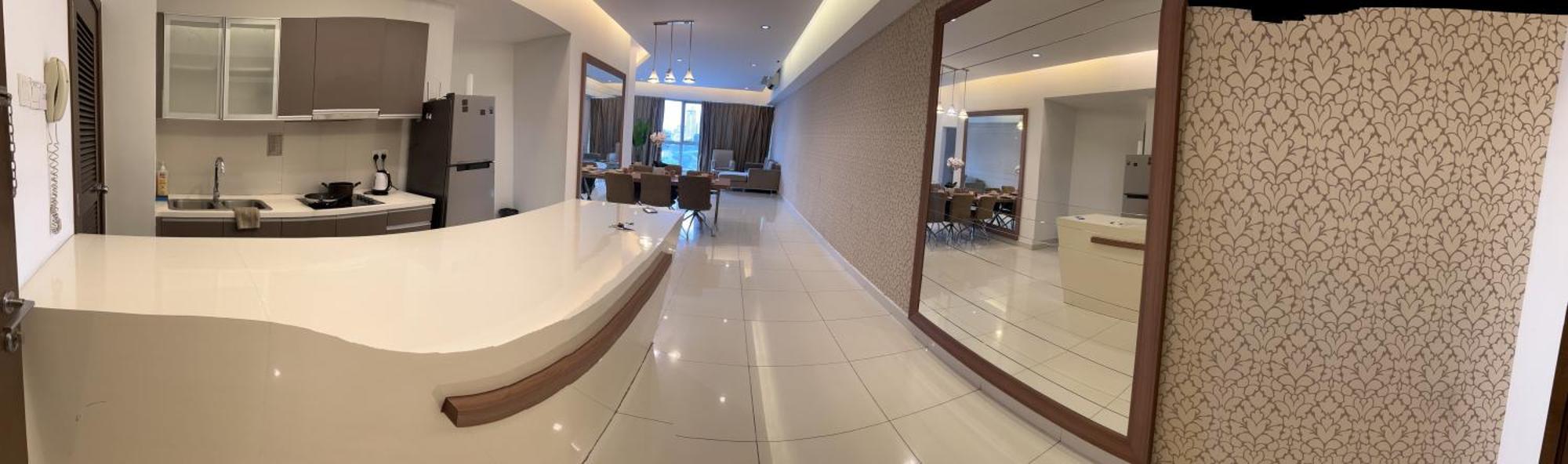 Regalia Service Suites Klcc Skypool Kuala Lumpur Room photo