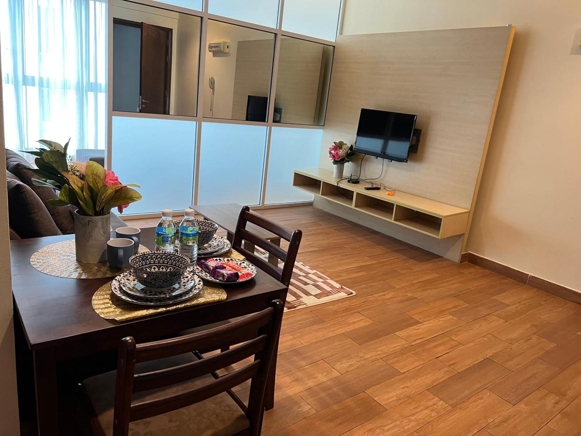 Regalia Service Suites Klcc Skypool Kuala Lumpur Room photo